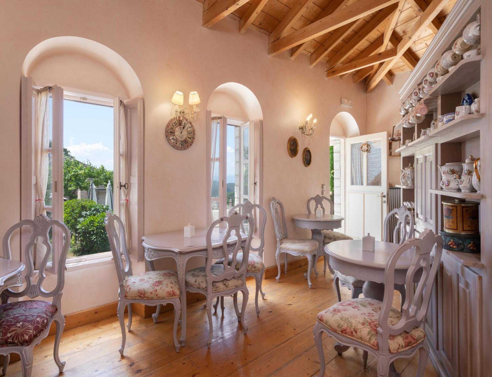 Amaryllis Boutique Guest House Áno Pediná Buitenkant foto